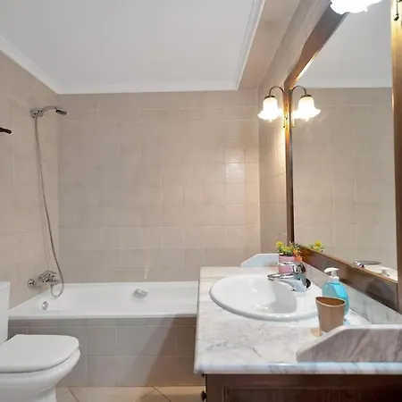 En El Centro De San Pedro Con Parking - Del Valle 72 1 *