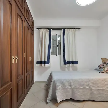 En El Centro De San Pedro Con Parking - Del Valle 72 1 Apartment Marbella