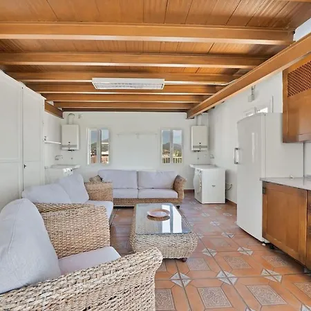 En El Centro De San Pedro Con Parking - Del Valle 72 1