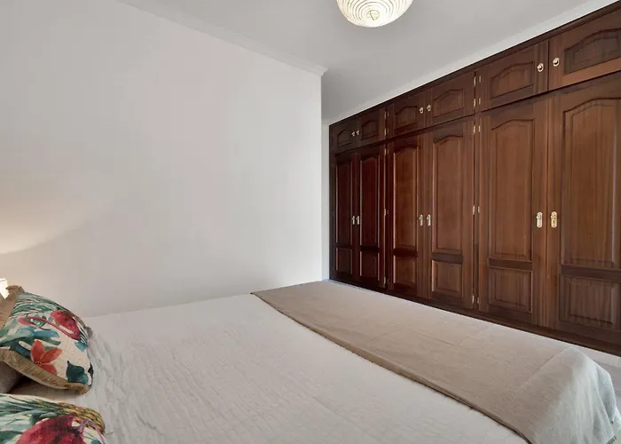 En El Centro De San Pedro Con Parking - Del Valle 72 1 아파트 마르베야