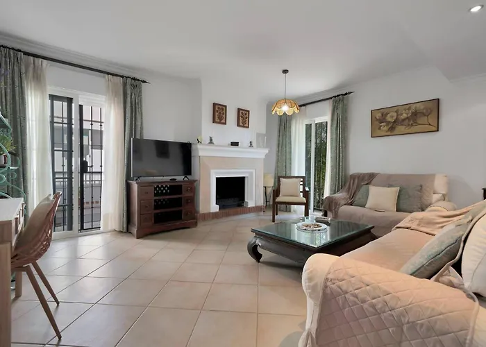 En El Centro De San Pedro Con Parking - Del Valle 72 1 * 마르베야