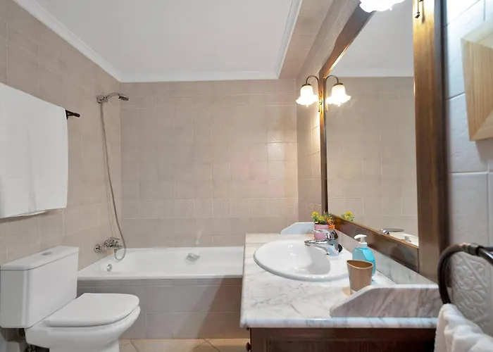 En El Centro De San Pedro Con Parking - Del Valle 72 1 * 마르베야