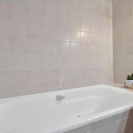 公寓 En El Centro De San Pedro Con Parking - Del Valle 72 1 马尔韦利亚